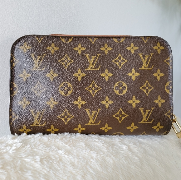 ❤️ Authentic LV Orsay Clutch Monogram - Picture 2 of 16